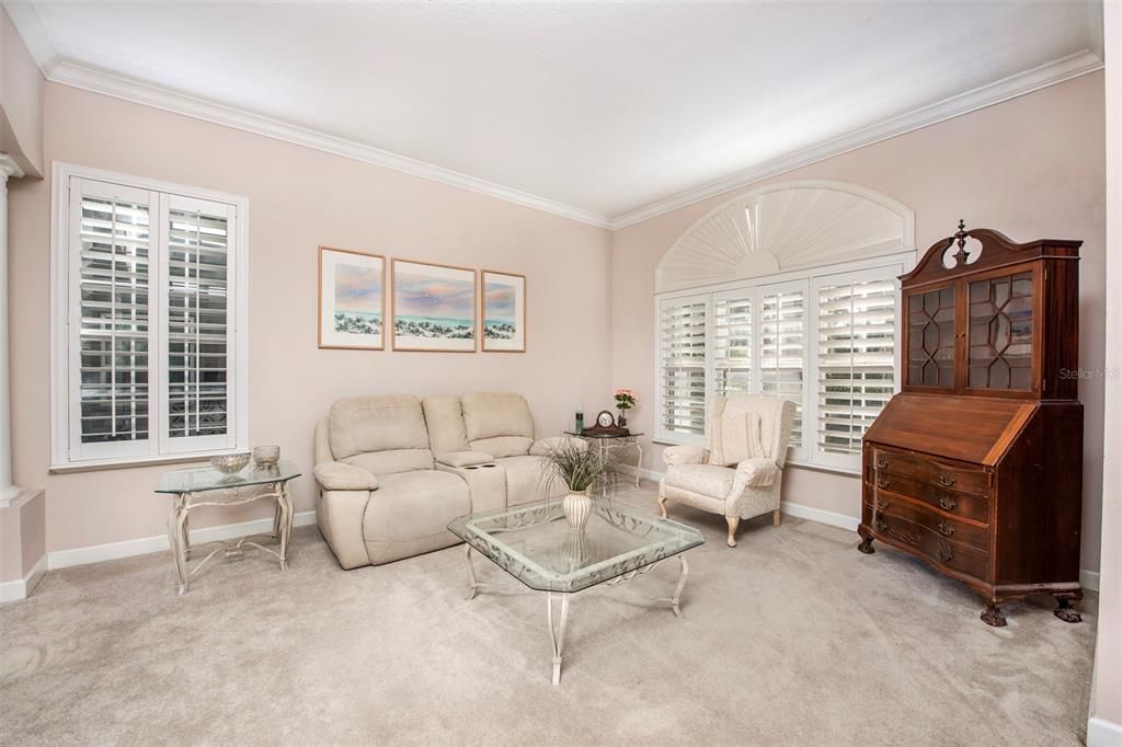 En Venta: $1,199,000 (5 camas, 3 baños, 3354 Pies cuadrados)