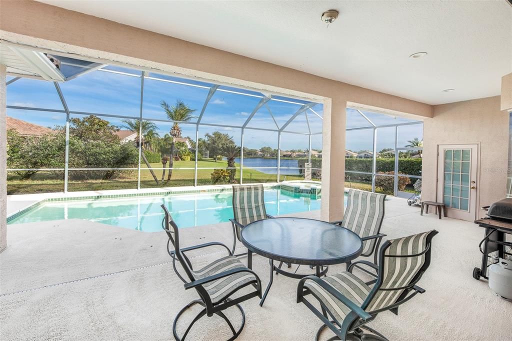 En Venta: $1,199,000 (5 camas, 3 baños, 3354 Pies cuadrados)