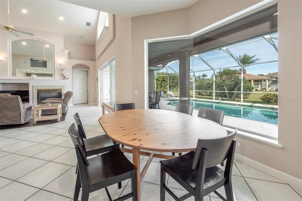 En Venta: $1,199,000 (5 camas, 3 baños, 3354 Pies cuadrados)