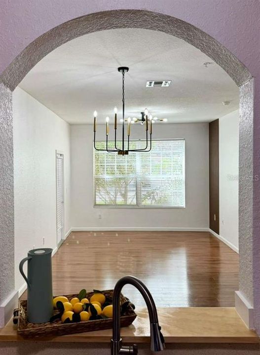 For Sale: $237,000 (3 beds, 2 baths, 1408 Square Feet)