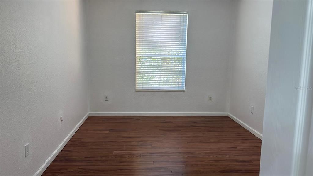 For Sale: $237,000 (3 beds, 2 baths, 1408 Square Feet)