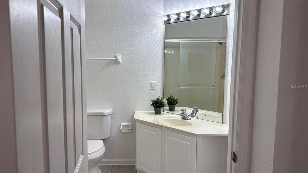 For Sale: $237,000 (3 beds, 2 baths, 1408 Square Feet)