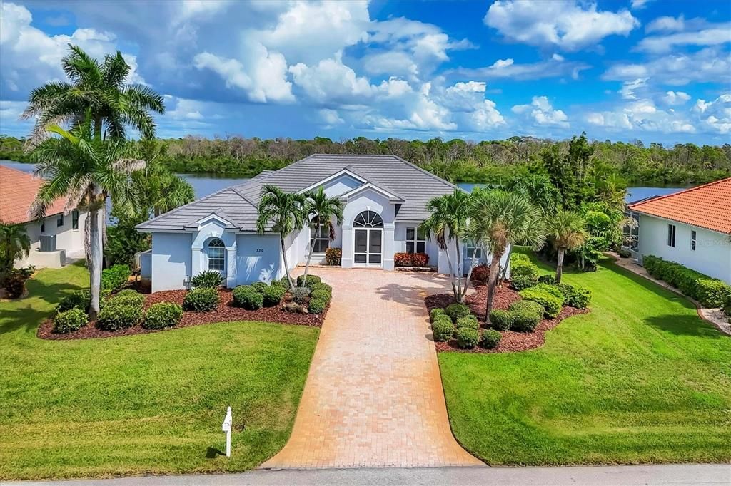 Active With Contract: $1,100,000 (3 beds, 2 baths, 2684 Square Feet)