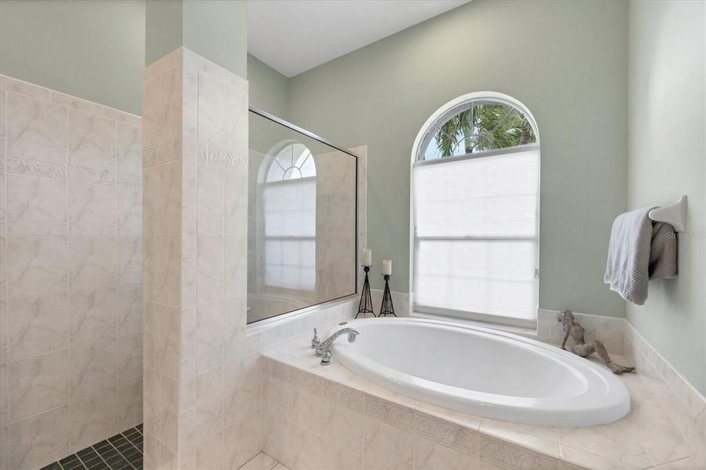 Active With Contract: $1,100,000 (3 beds, 2 baths, 2684 Square Feet)