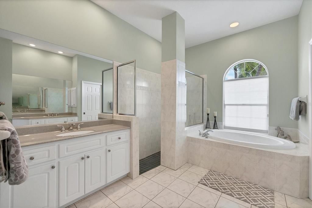 Active With Contract: $1,100,000 (3 beds, 2 baths, 2684 Square Feet)
