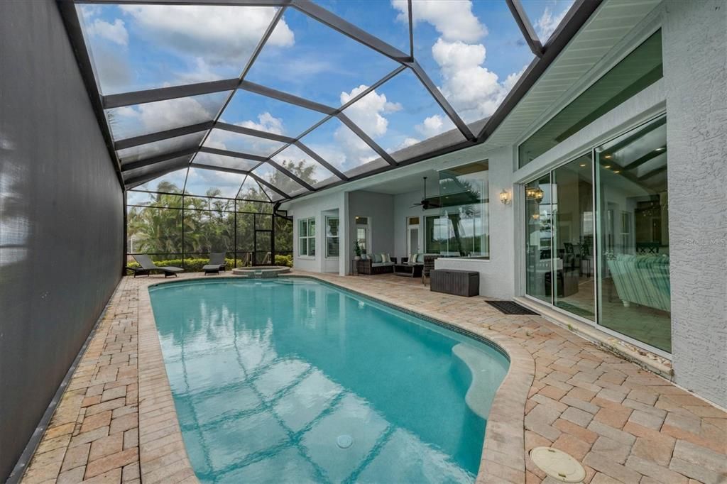 Active With Contract: $1,100,000 (3 beds, 2 baths, 2684 Square Feet)