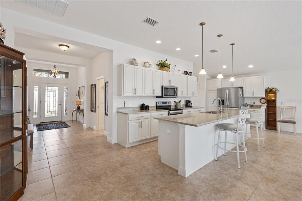 Active With Contract: $325,000 (2 beds, 2 baths, 1846 Square Feet)