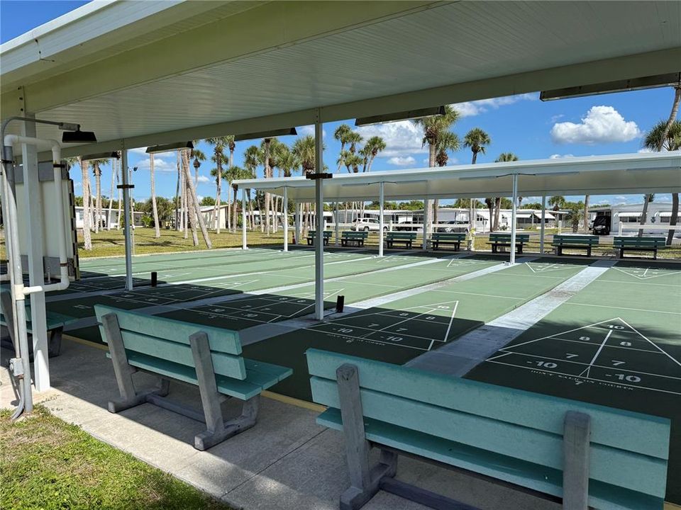 For Sale: $139,900 (2 beds, 2 baths, 1032 Square Feet)