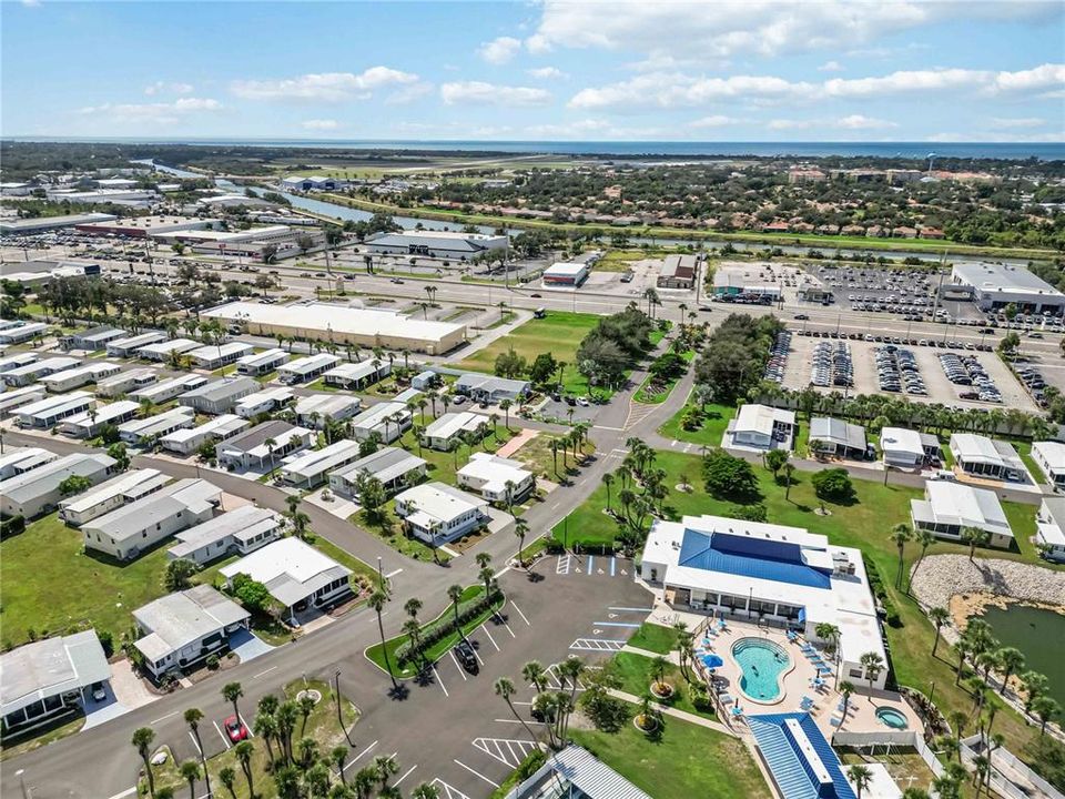 For Sale: $139,900 (2 beds, 2 baths, 1032 Square Feet)