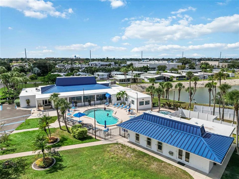 For Sale: $139,900 (2 beds, 2 baths, 1032 Square Feet)