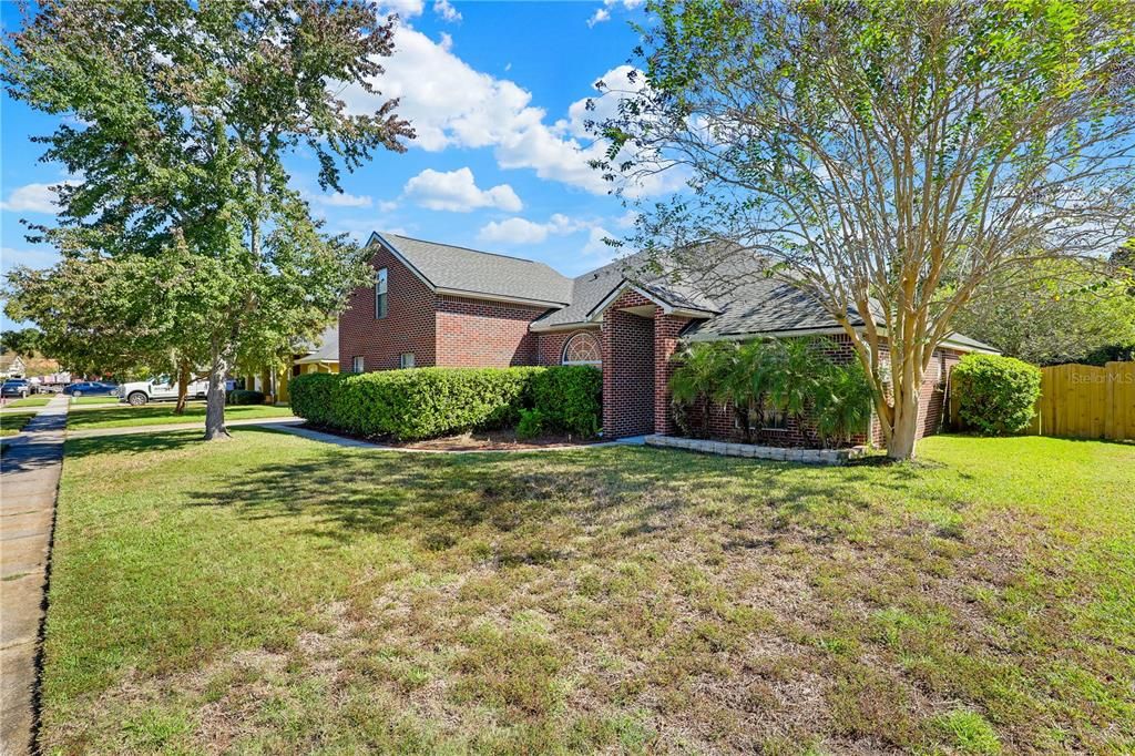 For Sale: $449,900 (5 beds, 3 baths, 3016 Square Feet)