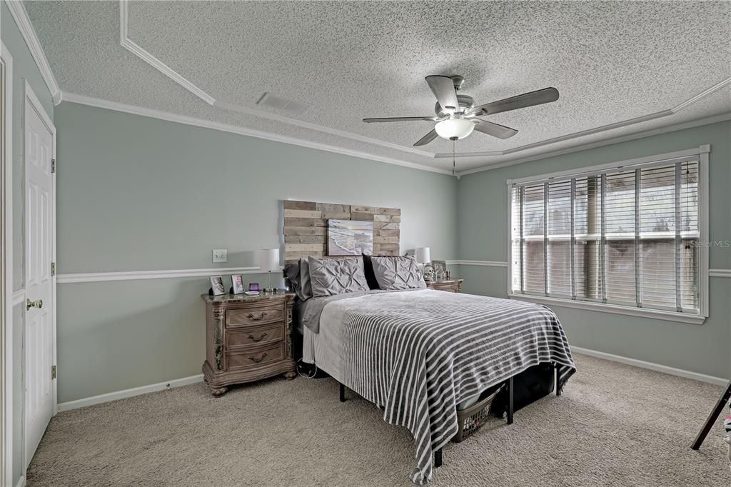 For Sale: $449,900 (5 beds, 3 baths, 3016 Square Feet)