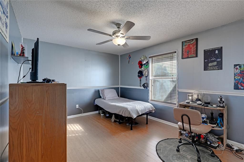 For Sale: $449,900 (5 beds, 3 baths, 3016 Square Feet)