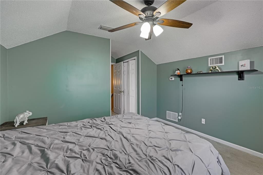 For Sale: $449,900 (5 beds, 3 baths, 3016 Square Feet)