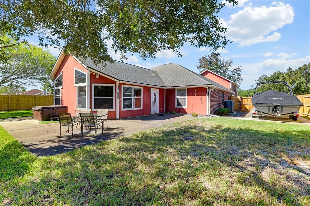 For Sale: $449,900 (5 beds, 3 baths, 3016 Square Feet)