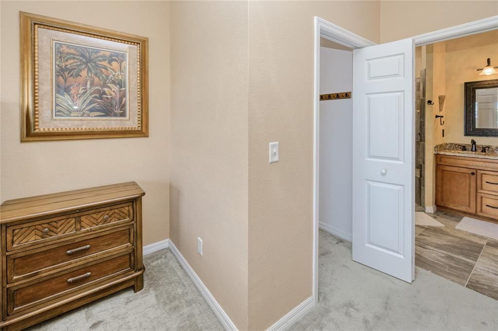 待售: $329,000 (3 贝兹, 2 浴室, 1517 平方英尺)