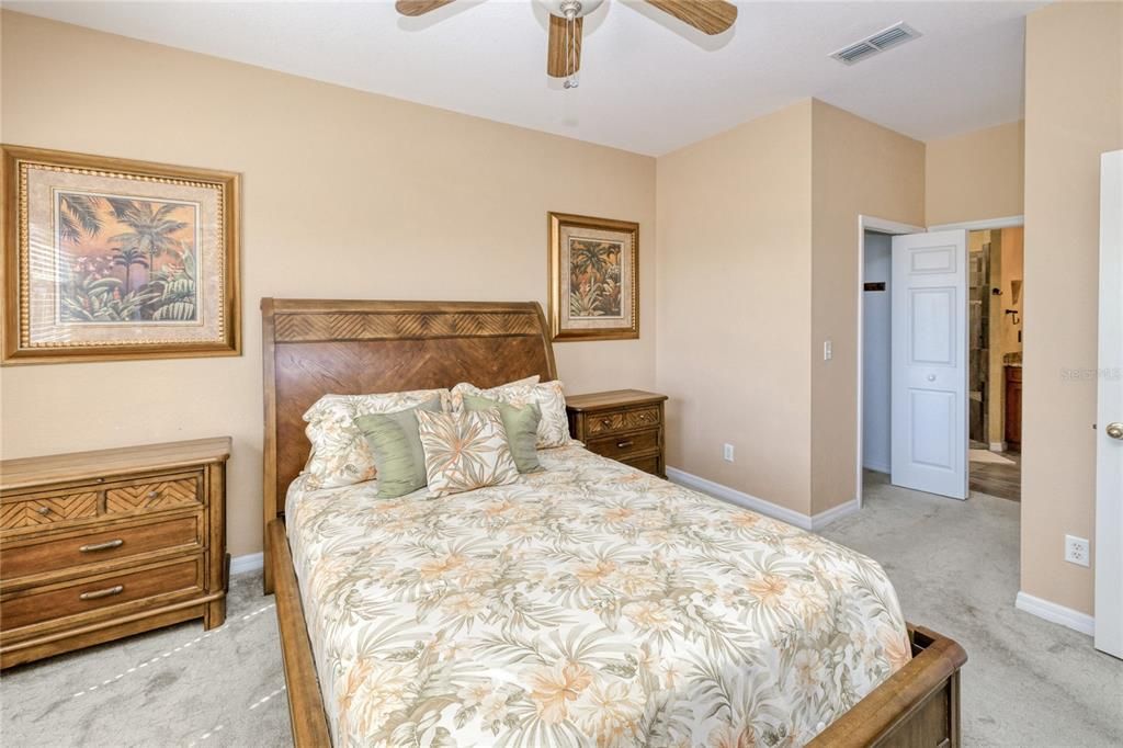 待售: $329,000 (3 贝兹, 2 浴室, 1517 平方英尺)