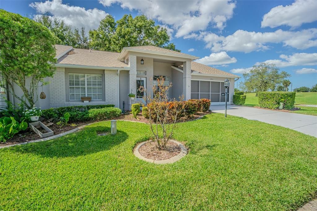 Active With Contract: $263,900 (2 beds, 2 baths, 1538 Square Feet)