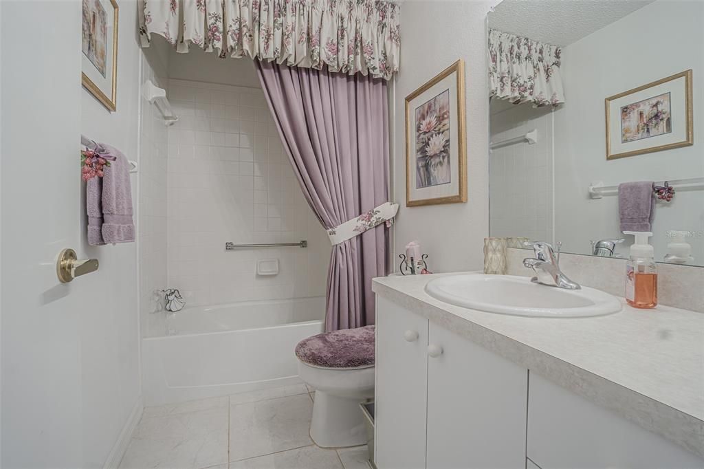 Active With Contract: $263,900 (2 beds, 2 baths, 1538 Square Feet)