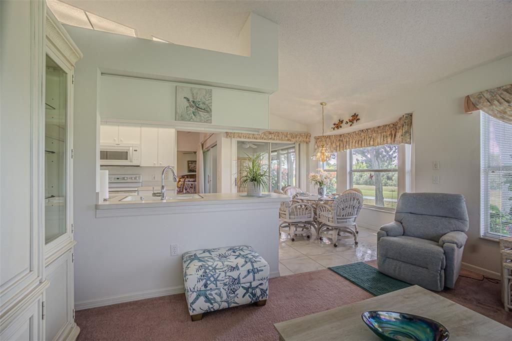 Active With Contract: $263,900 (2 beds, 2 baths, 1538 Square Feet)