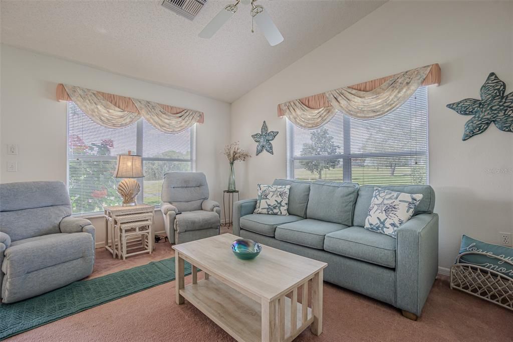 Active With Contract: $263,900 (2 beds, 2 baths, 1538 Square Feet)