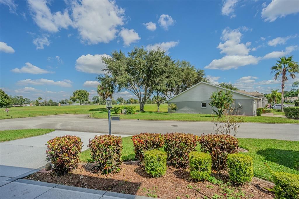 Active With Contract: $263,900 (2 beds, 2 baths, 1538 Square Feet)