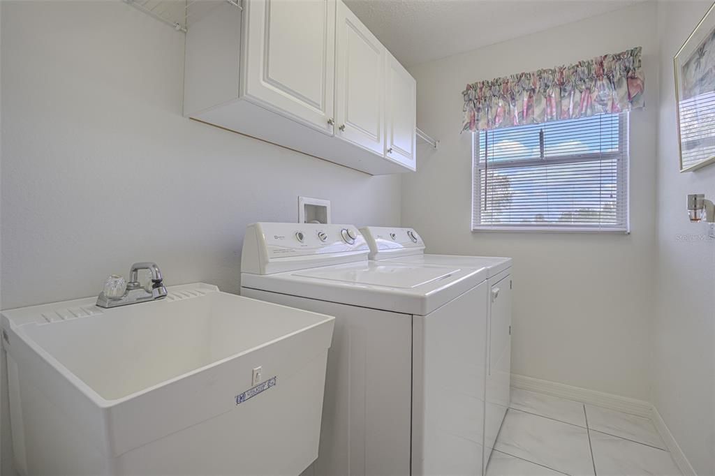 Active With Contract: $263,900 (2 beds, 2 baths, 1538 Square Feet)