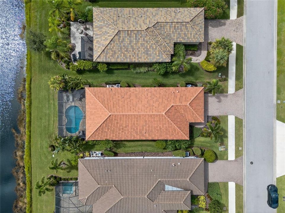 Active With Contract: $569,999 (3 beds, 2 baths, 1765 Square Feet)