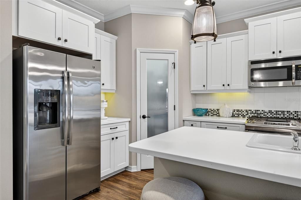 Active With Contract: $569,999 (3 beds, 2 baths, 1765 Square Feet)