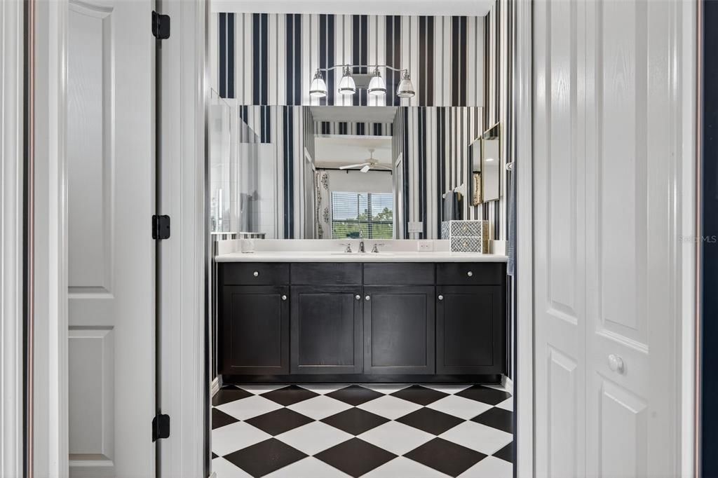 Active With Contract: $569,999 (3 beds, 2 baths, 1765 Square Feet)