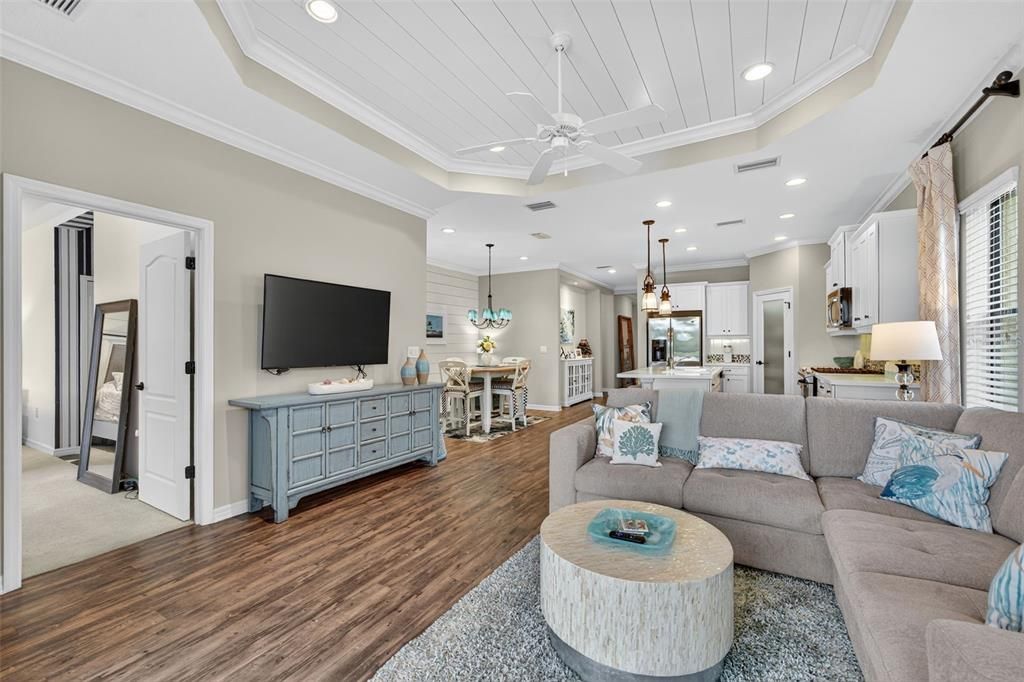 Active With Contract: $569,999 (3 beds, 2 baths, 1765 Square Feet)