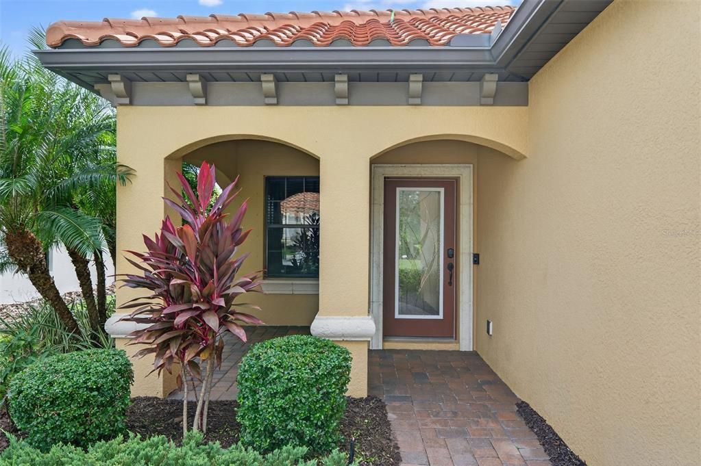 Active With Contract: $569,999 (3 beds, 2 baths, 1765 Square Feet)