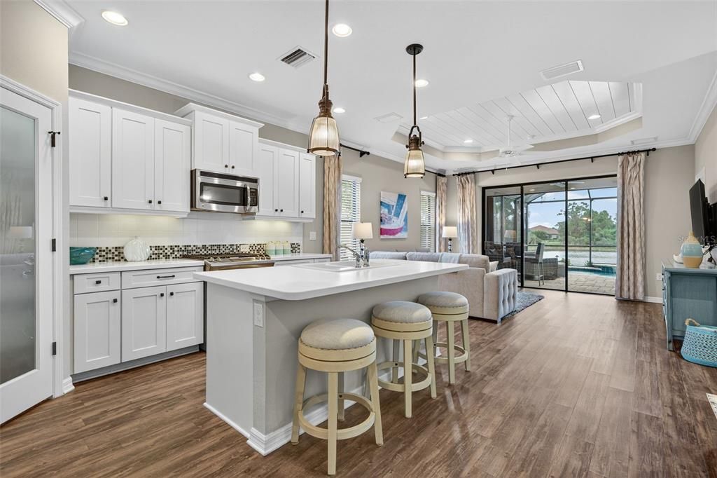 Active With Contract: $569,999 (3 beds, 2 baths, 1765 Square Feet)