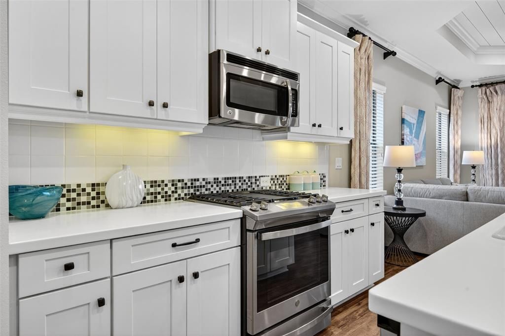 Active With Contract: $569,999 (3 beds, 2 baths, 1765 Square Feet)