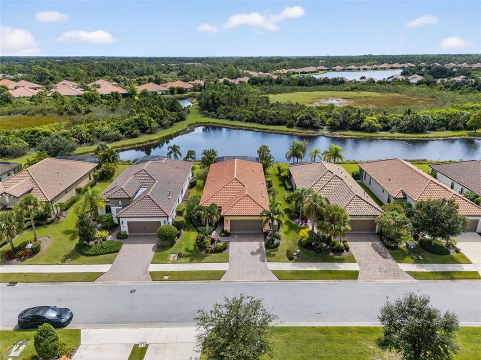 Active With Contract: $569,999 (3 beds, 2 baths, 1765 Square Feet)