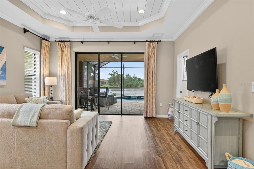 Active With Contract: $569,999 (3 beds, 2 baths, 1765 Square Feet)