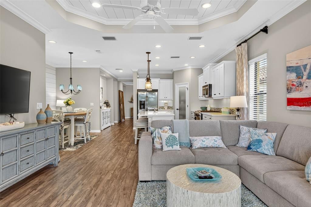 Active With Contract: $569,999 (3 beds, 2 baths, 1765 Square Feet)