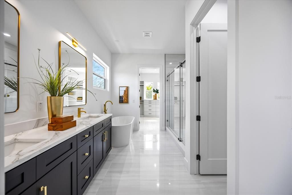 For Sale: $2,099,000 (5 beds, 3 baths, 3625 Square Feet)