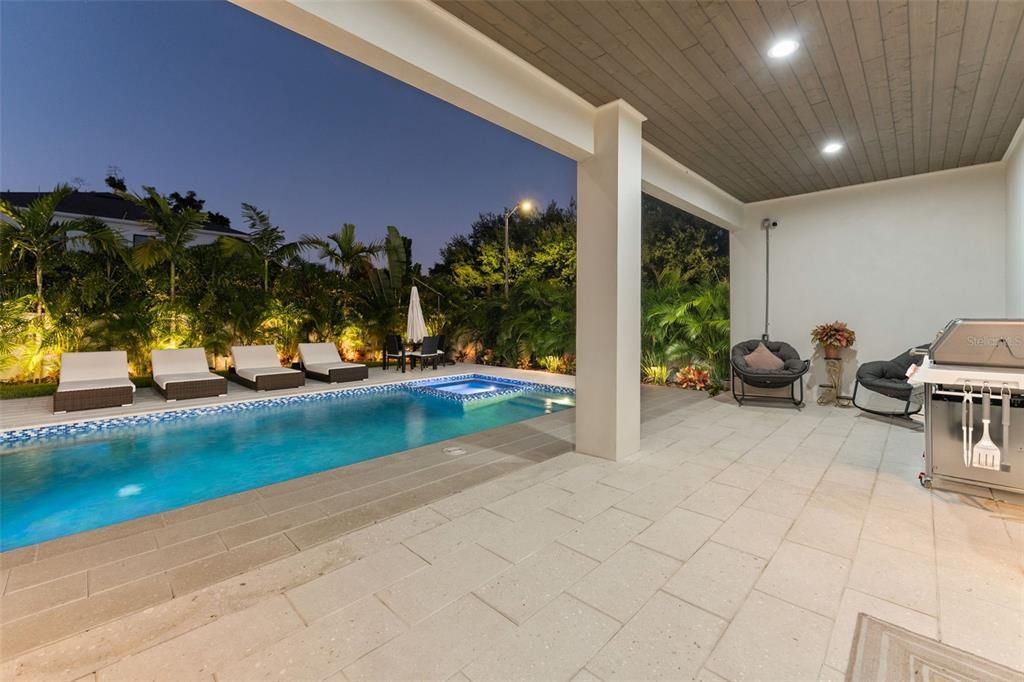 For Sale: $2,099,000 (5 beds, 3 baths, 3625 Square Feet)