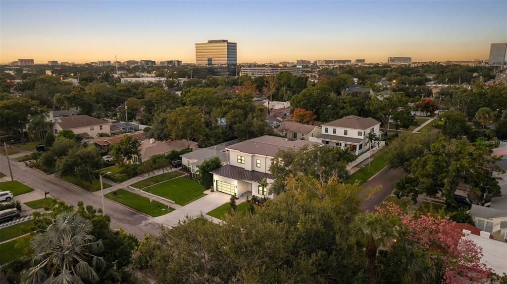 For Sale: $2,099,000 (5 beds, 3 baths, 3625 Square Feet)