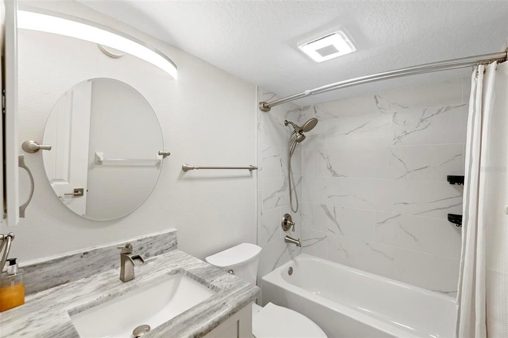 На продажу: $135,000 (2 спален, 2 ванн, 1134 Квадратных фут)