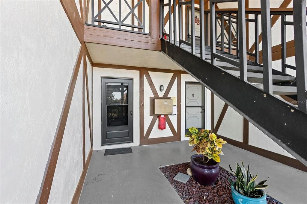 На продажу: $135,000 (2 спален, 2 ванн, 1134 Квадратных фут)