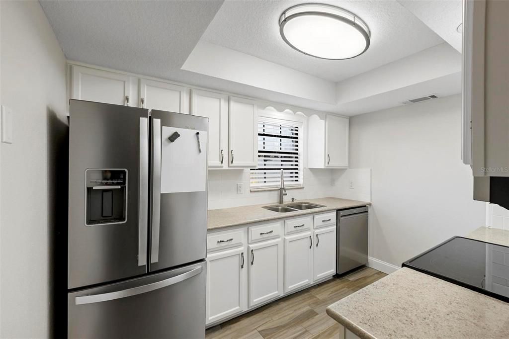 На продажу: $135,000 (2 спален, 2 ванн, 1134 Квадратных фут)