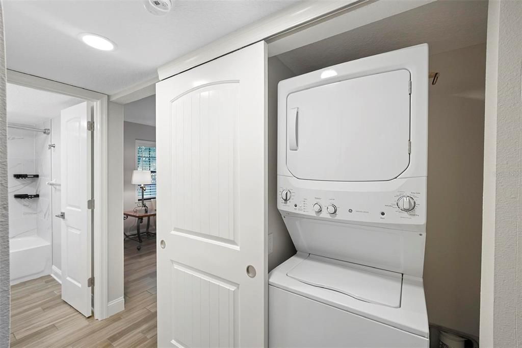 На продажу: $135,000 (2 спален, 2 ванн, 1134 Квадратных фут)