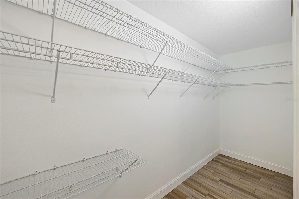 На продажу: $135,000 (2 спален, 2 ванн, 1134 Квадратных фут)