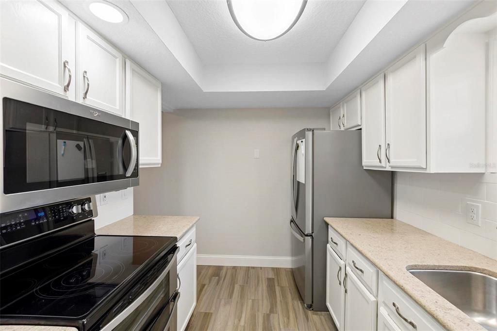 На продажу: $135,000 (2 спален, 2 ванн, 1134 Квадратных фут)