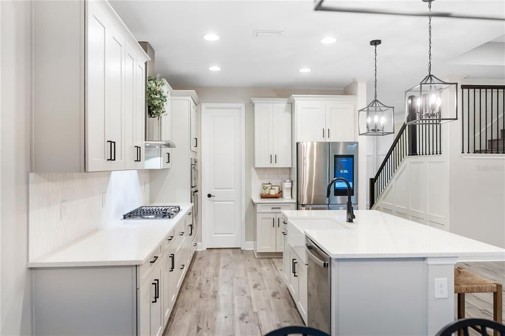 Active With Contract: $749,000 (4 beds, 3 baths, 2648 Square Feet)