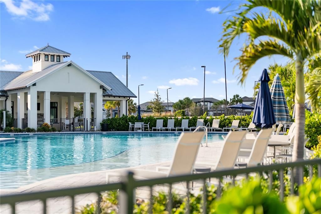 Active With Contract: $749,000 (4 beds, 3 baths, 2648 Square Feet)