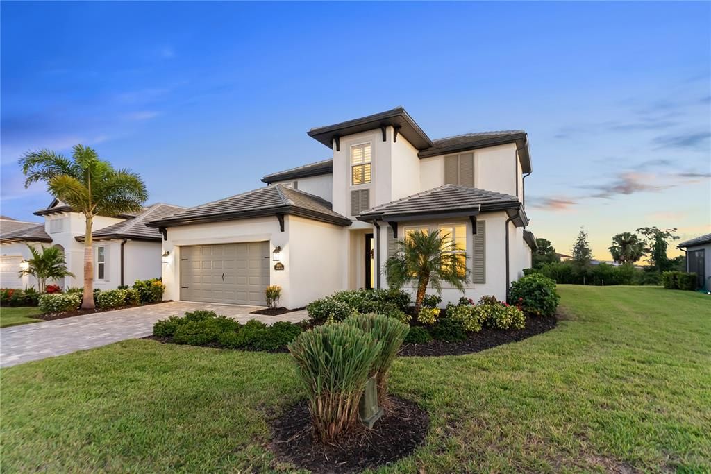 Active With Contract: $749,000 (4 beds, 3 baths, 2648 Square Feet)