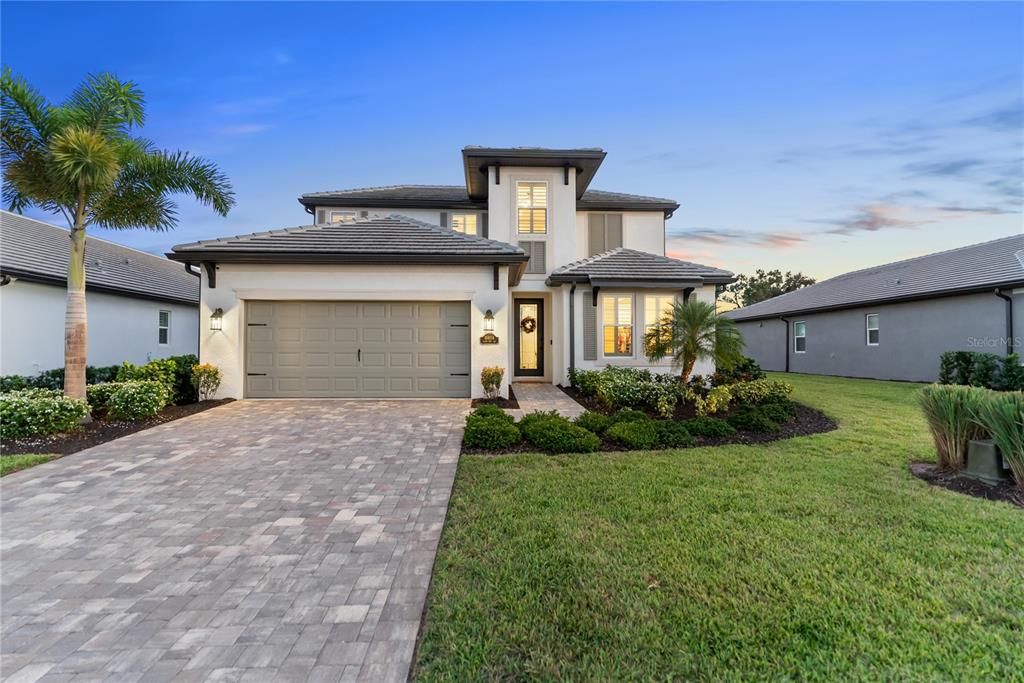 Active With Contract: $749,000 (4 beds, 3 baths, 2648 Square Feet)